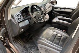 ruskea (beige) Volkswagen Multivan 2016 kuva 7.