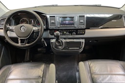 ruskea (beige) Volkswagen Multivan 2016 kuva 9.