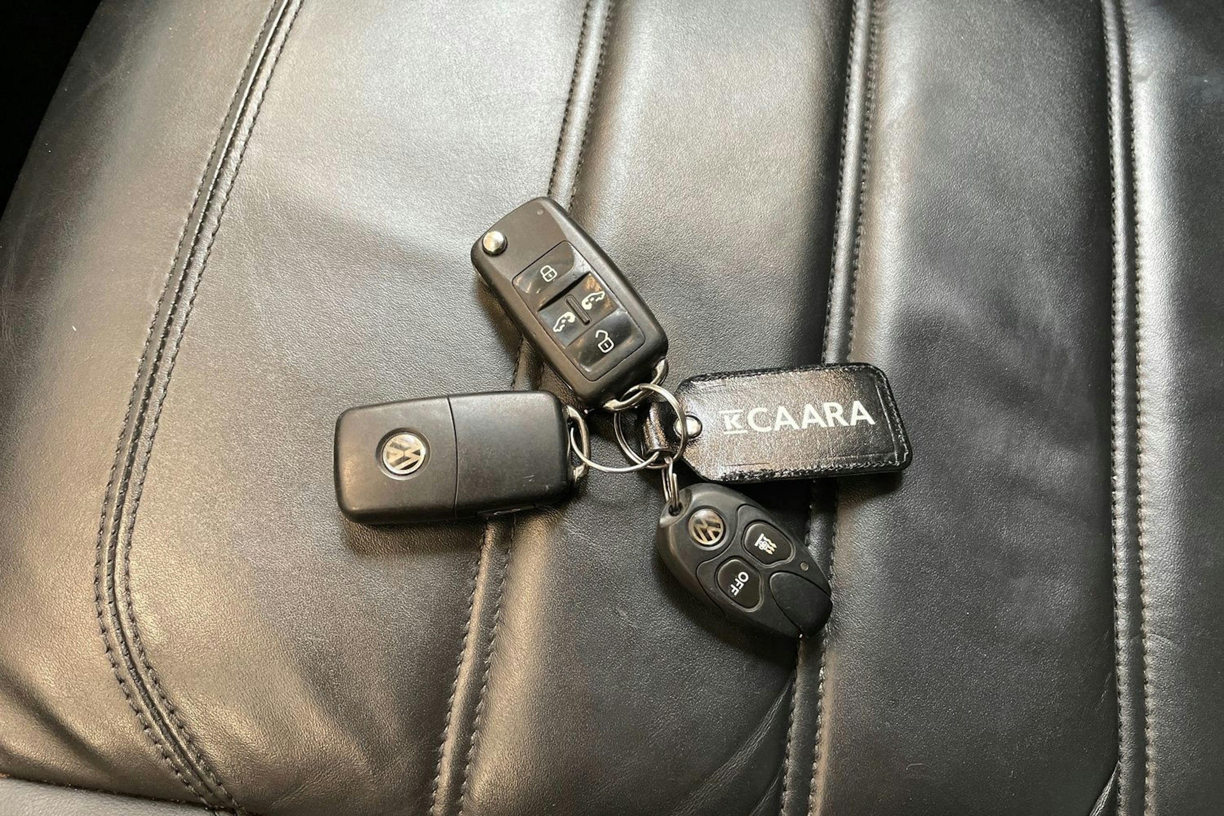 ruskea (beige) Volkswagen Multivan 2016 kuva 25.