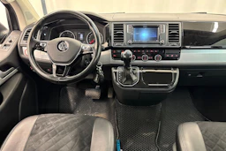harmaa Volkswagen Multivan 2016 kuva 7.