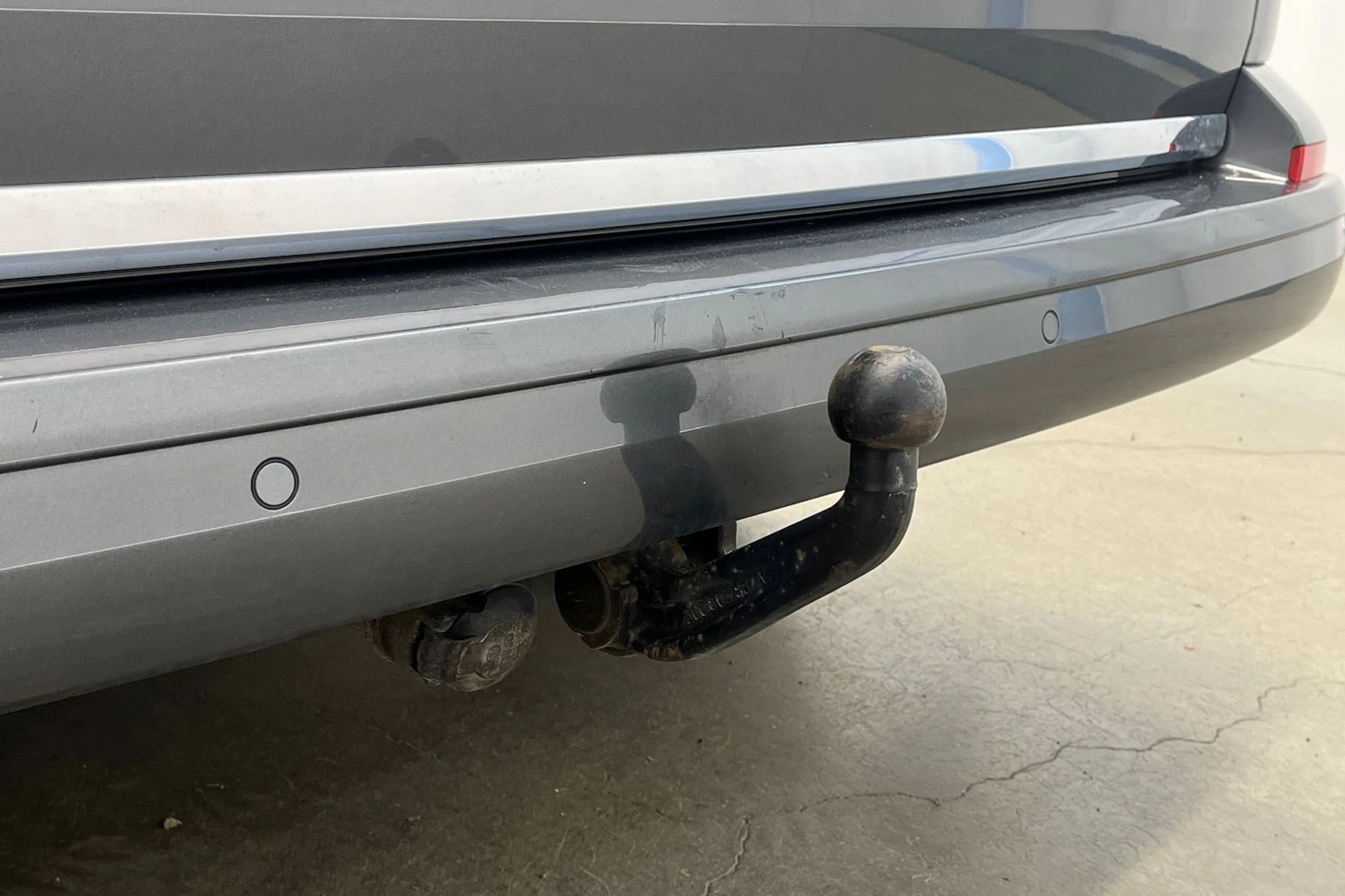 harmaa Volkswagen Multivan 2016 kuva 13.