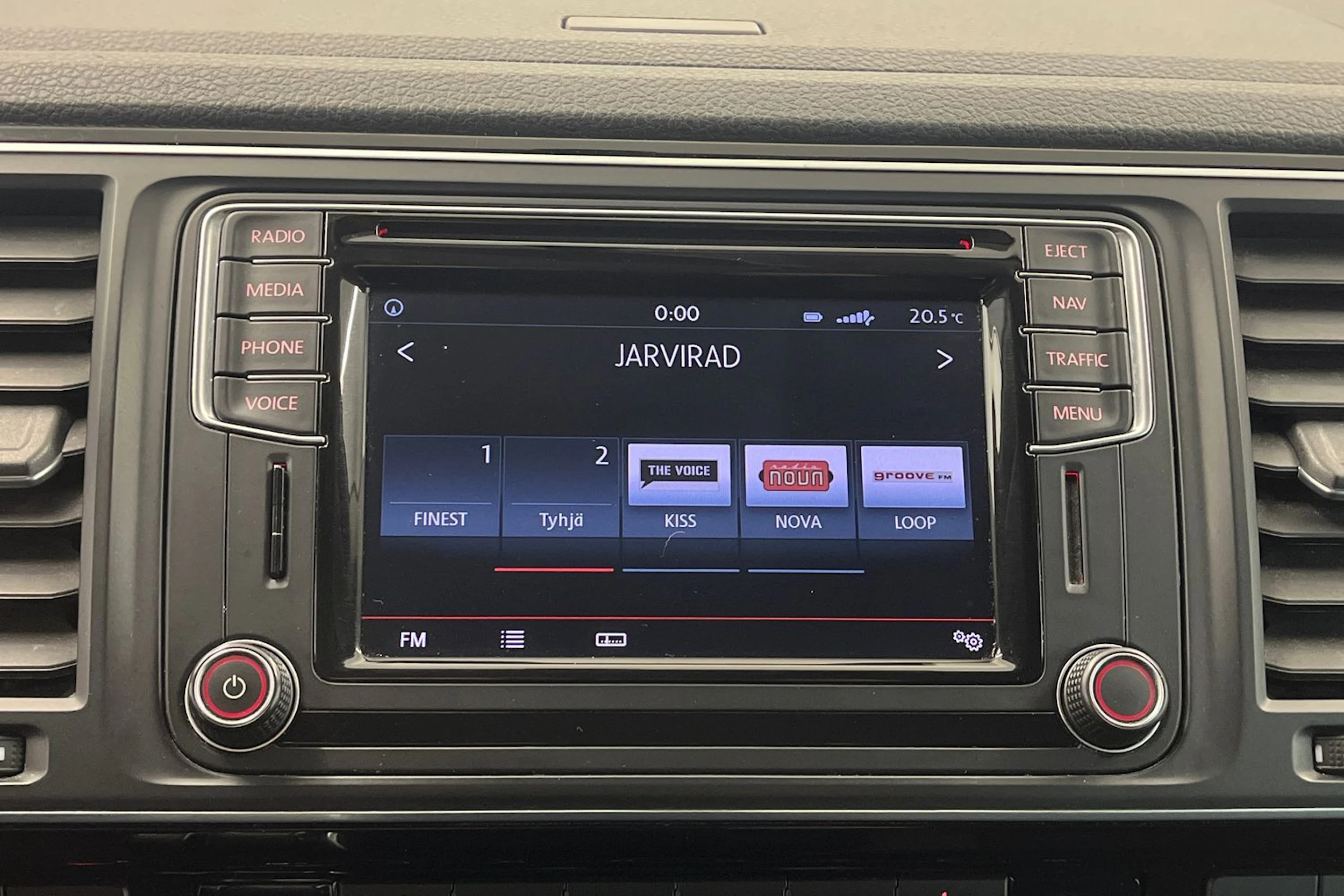 harmaa Volkswagen Multivan 2016 kuva 34.