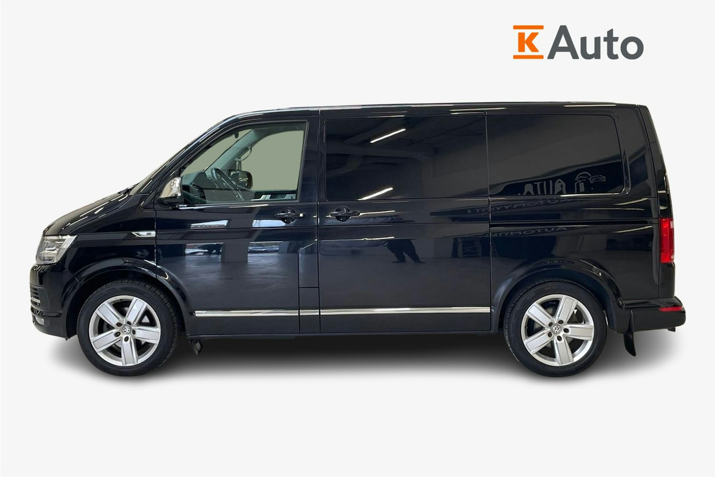 musta Volkswagen Multivan 2016 kuva 5.