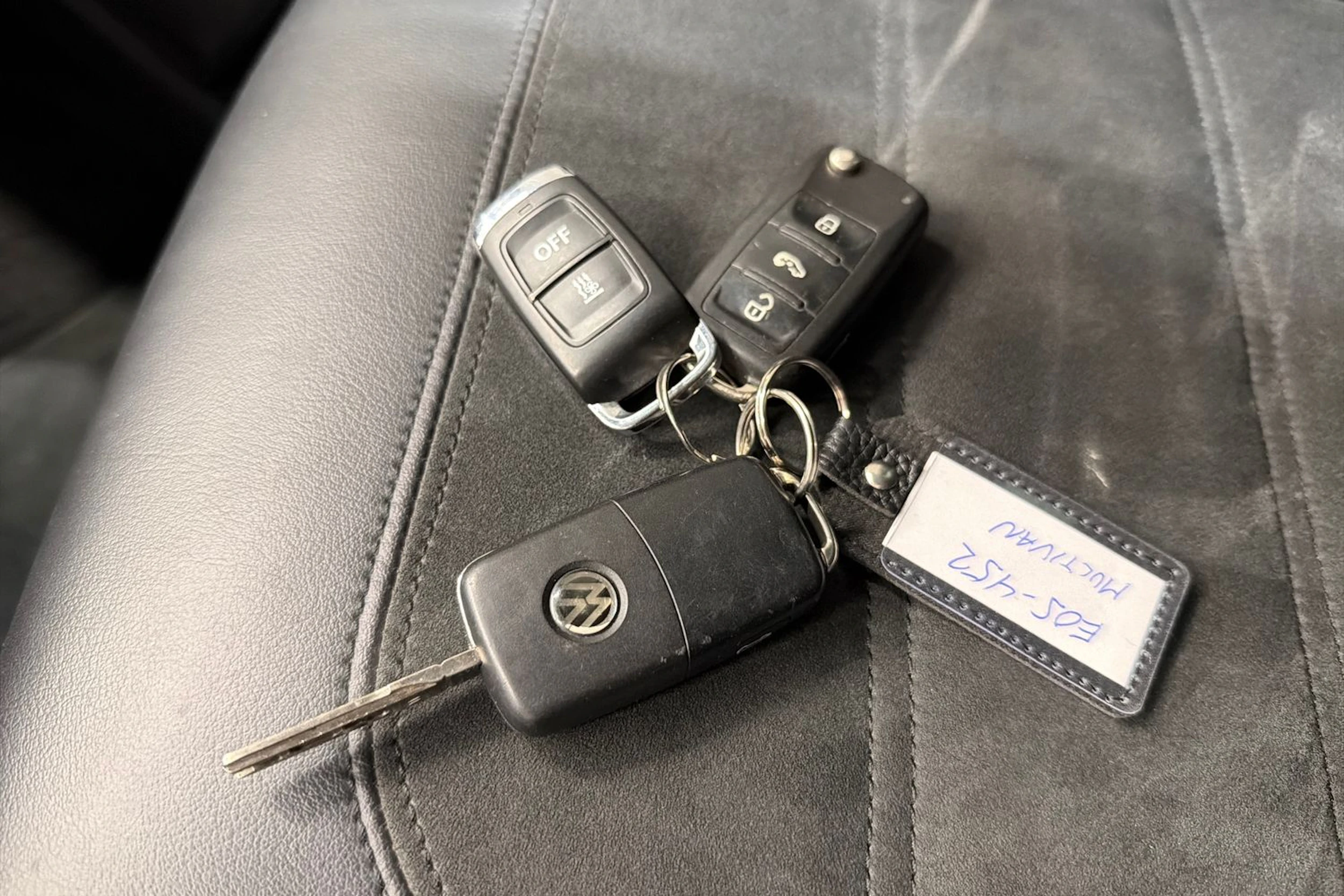 Valkoinen Volkswagen Multivan 2017 kuva 20.