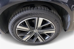 Musta Volkswagen Multivan 2020 kuva 11.