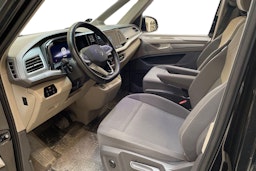 musta Volkswagen Multivan 2022 kuva 3.
