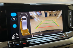 musta Volkswagen Multivan 2023 kuva 16.