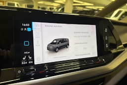 harmaa Volkswagen Multivan 2022 kuva 19.