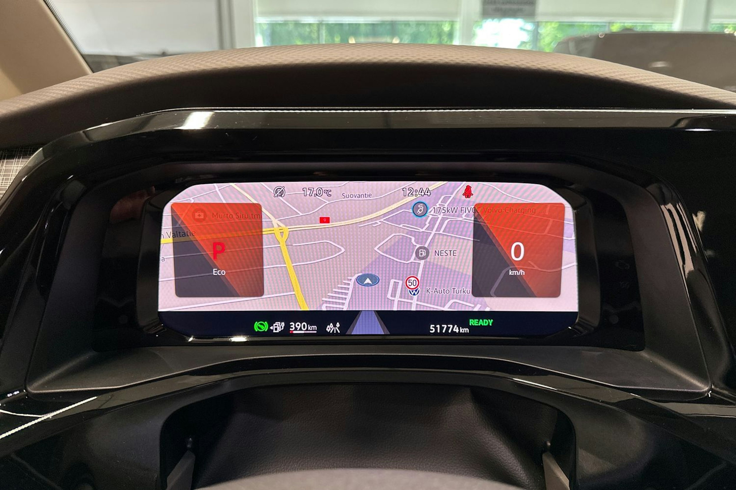harmaa Volkswagen Multivan 2022 kuva 33.
