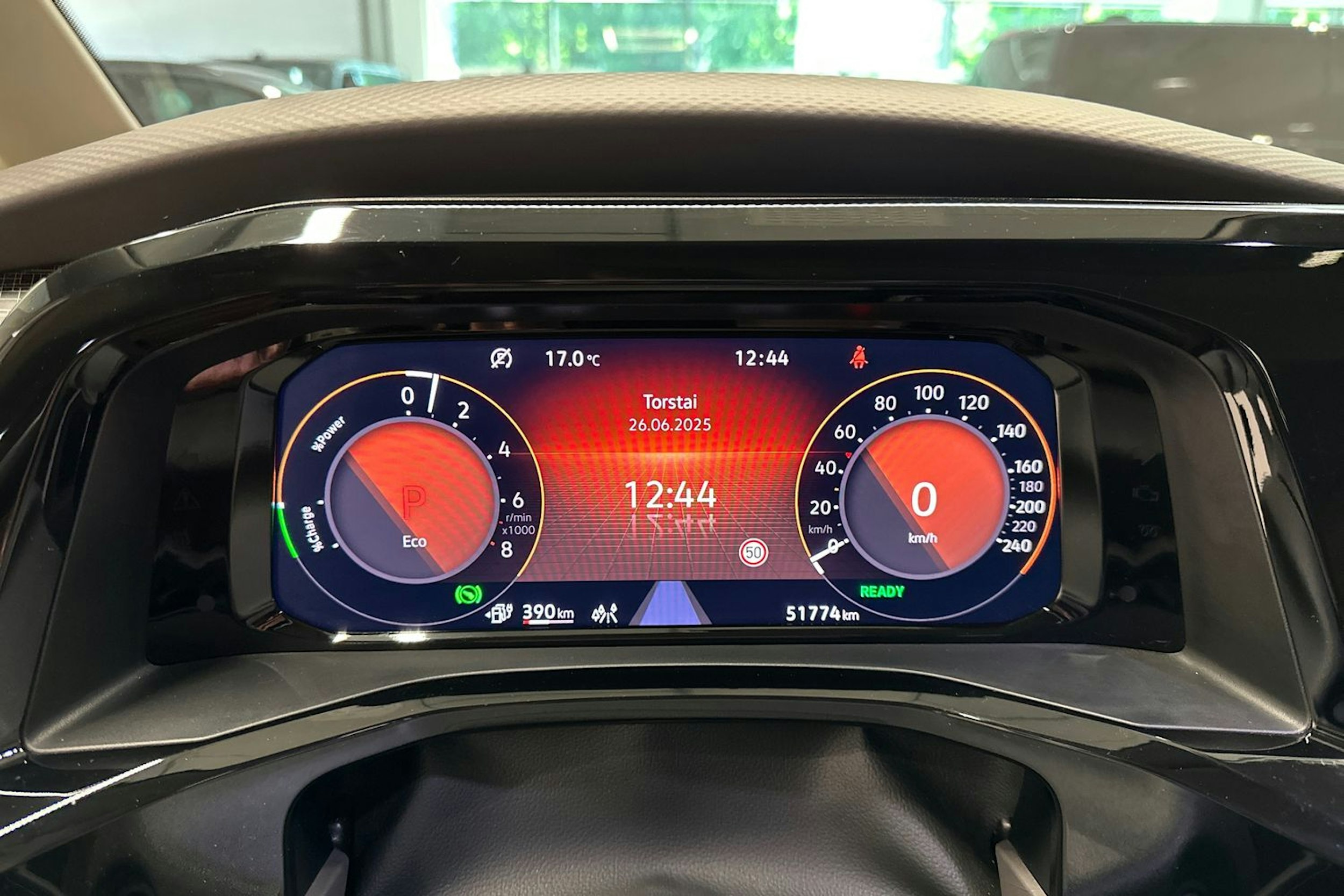 harmaa Volkswagen Multivan 2022 kuva 34.