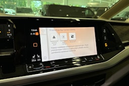 harmaa Volkswagen Multivan 2022 kuva 35.