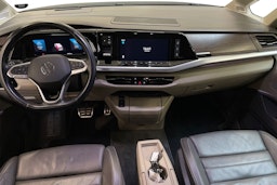musta Volkswagen Multivan 2022 kuva 9.