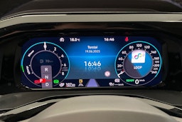 musta Volkswagen Multivan 2022 kuva 18.