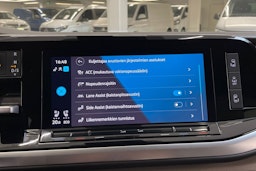 musta Volkswagen Multivan 2022 kuva 27.