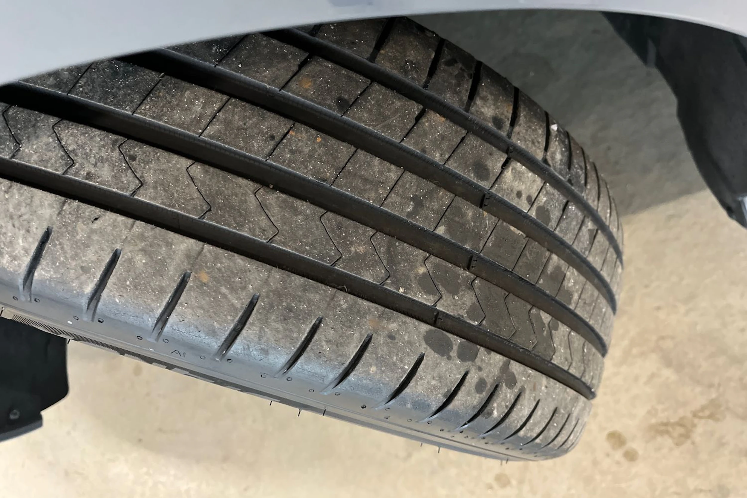 harmaa Volkswagen Multivan 2022 kuva 10.