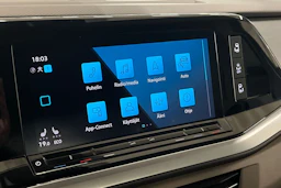 harmaa Volkswagen Multivan 2022 kuva 22.