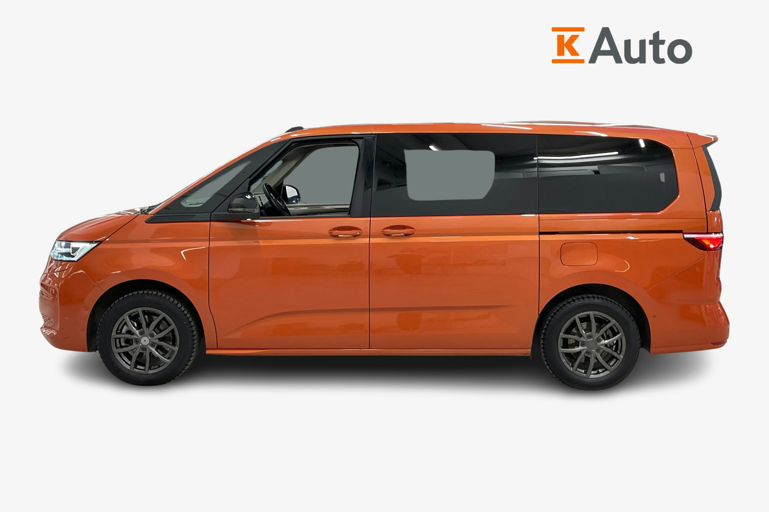 oranssi Volkswagen Multivan 2022 kuva 5.