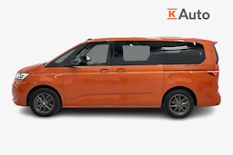 oranssi Volkswagen Multivan 2022 kuva 5.