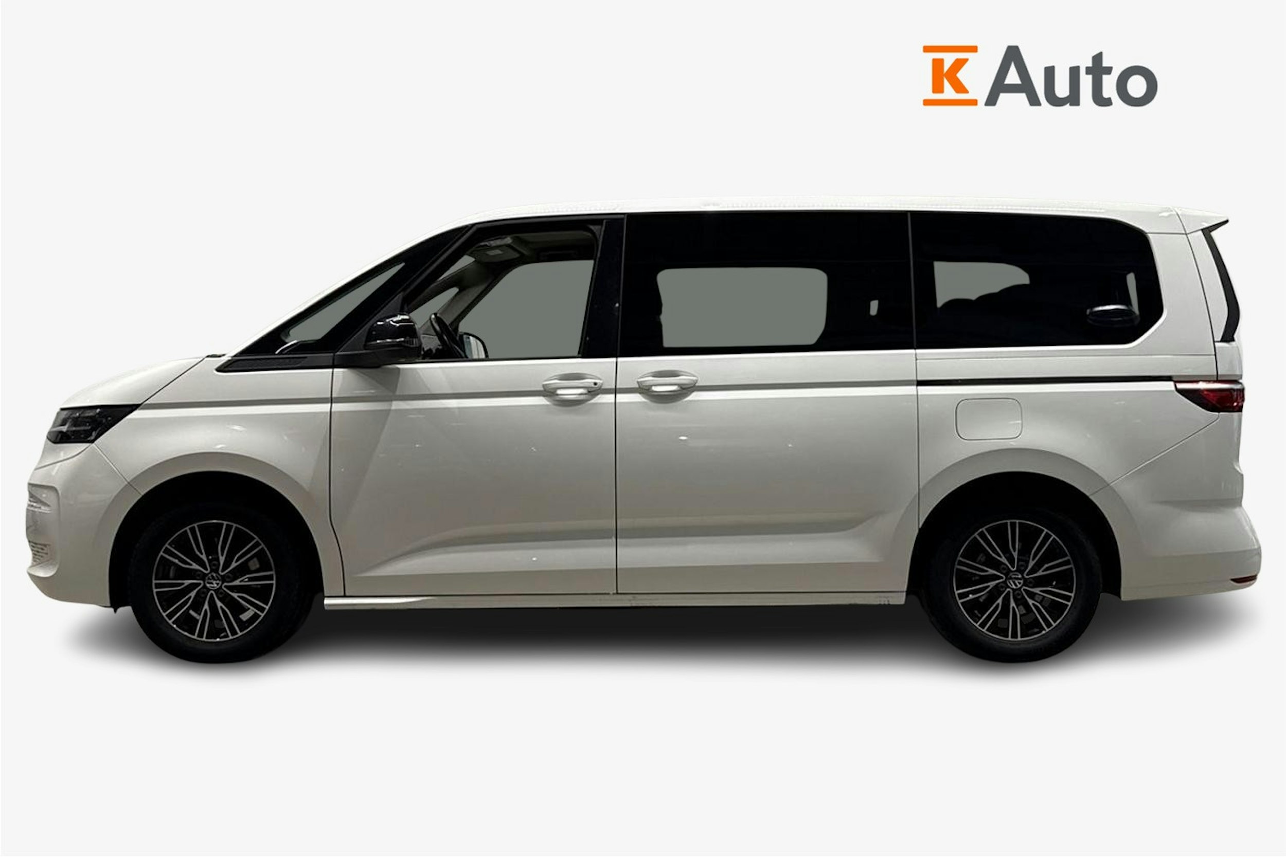 valkoinen Volkswagen Multivan 2022 kuva 6.