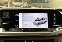 valkoinen Volkswagen Multivan 2022 kuva 27.