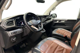 Musta Volkswagen Multivan 2022 kuva 3.