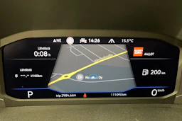 Musta Volkswagen Multivan 2022 kuva 15.