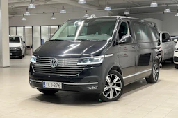 Musta Volkswagen Multivan 2022 kuva 32.