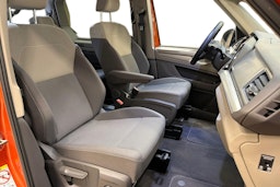 met. harmaa Volkswagen Multivan 2022 kuva 11.