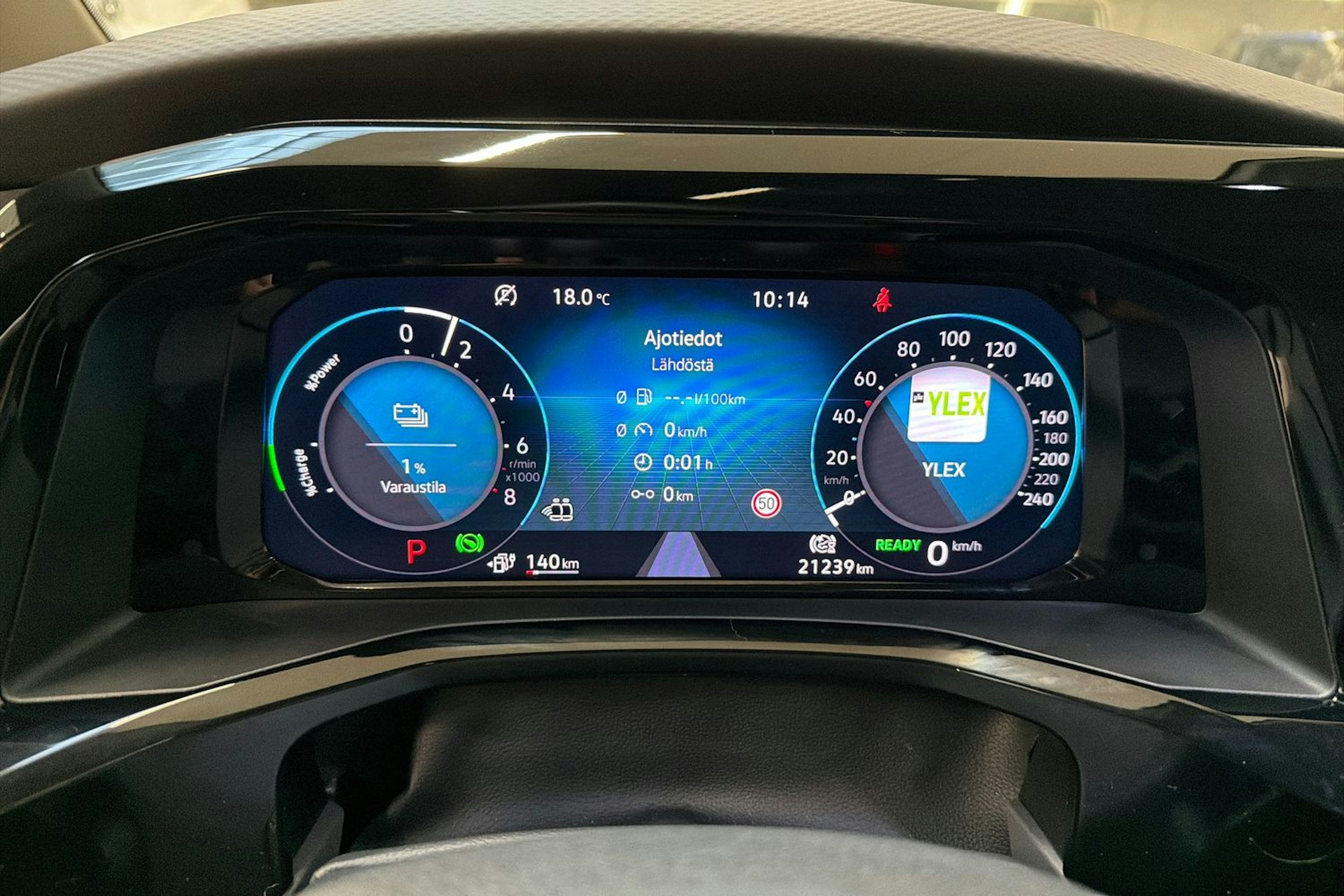 met. harmaa Volkswagen Multivan 2022 kuva 13.