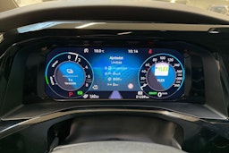 met. harmaa Volkswagen Multivan 2022 kuva 13.