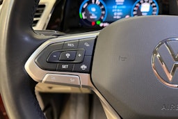 met. harmaa Volkswagen Multivan 2022 kuva 15.