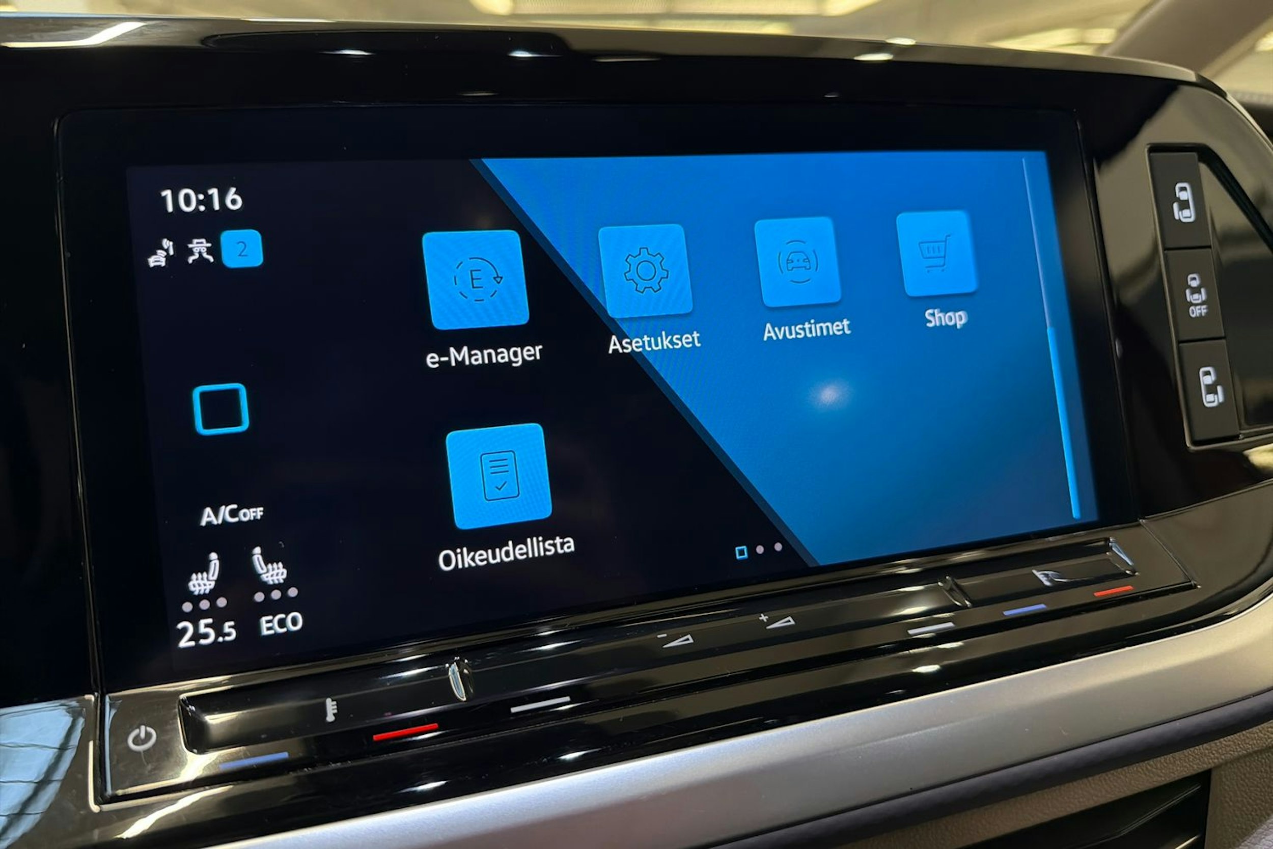 met. harmaa Volkswagen Multivan 2022 kuva 21.