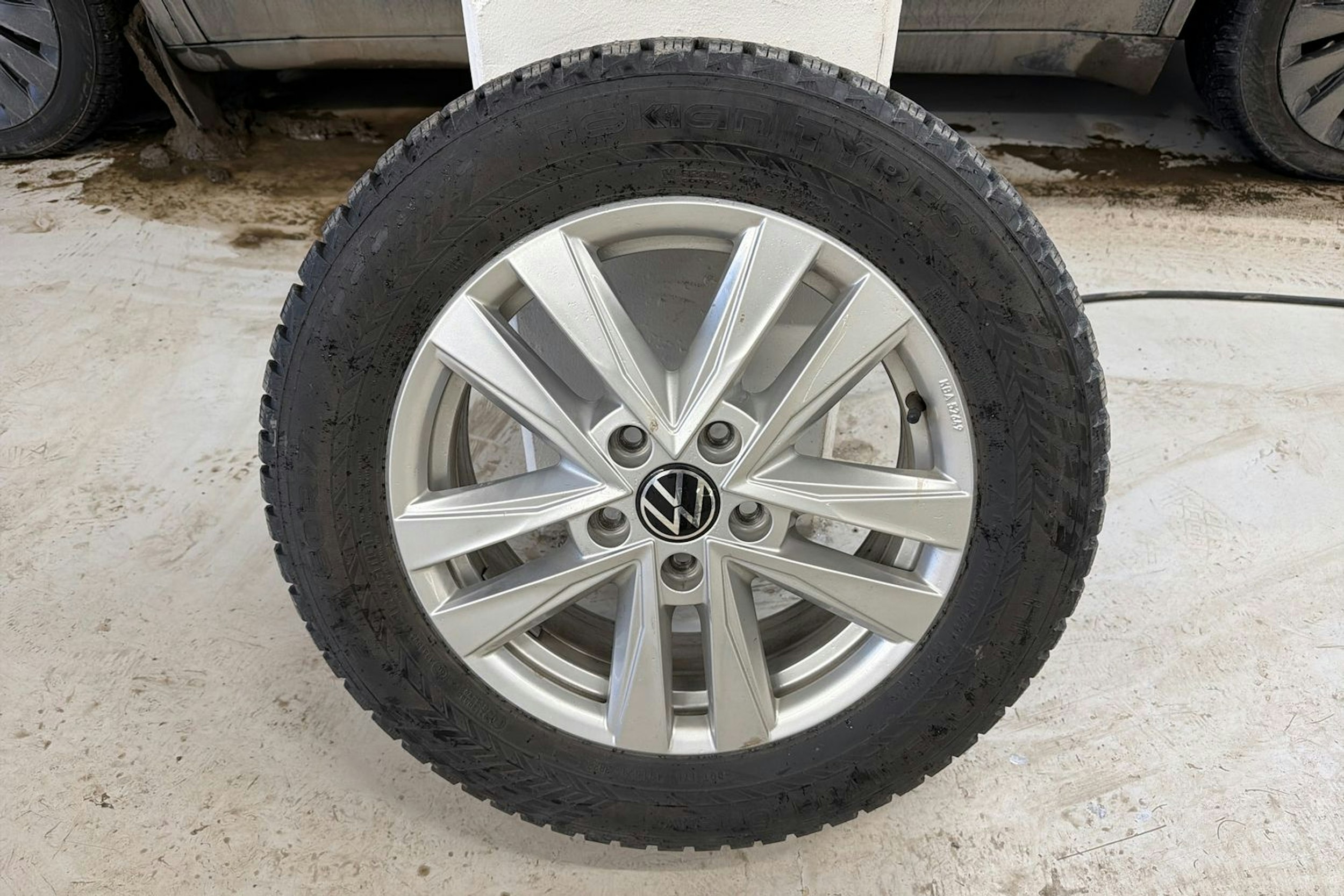 met. harmaa Volkswagen Multivan 2022 kuva 31.