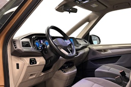 ruskea Volkswagen Multivan 2023 kuva 3.