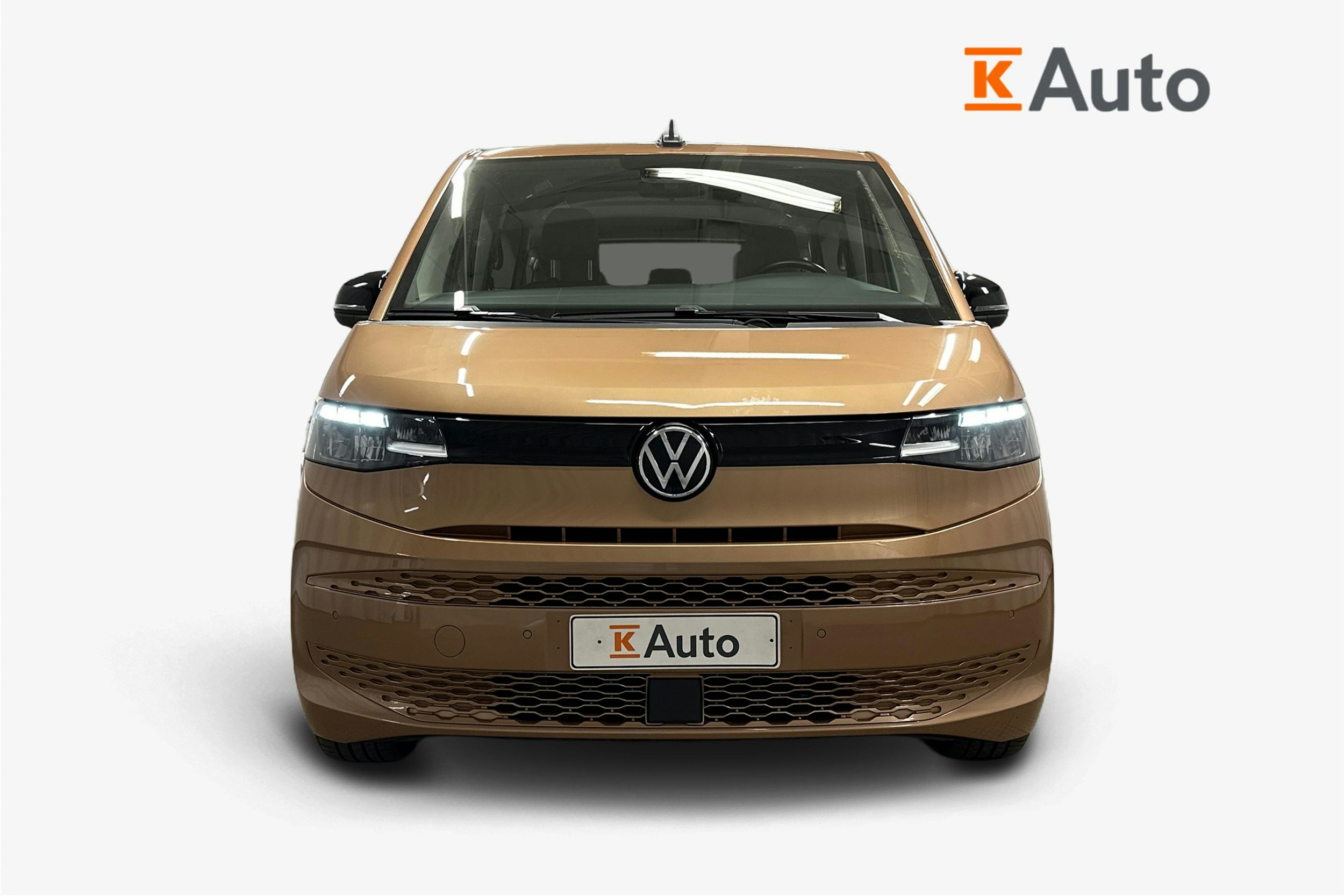 ruskea Volkswagen Multivan 2023 kuva 4.