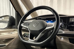 ruskea Volkswagen Multivan 2023 kuva 16.