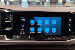 ruskea (beige) Volkswagen Multivan 2023 kuva 15.