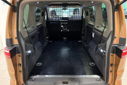 ruskea (beige) Volkswagen Multivan 2023 kuva 26.