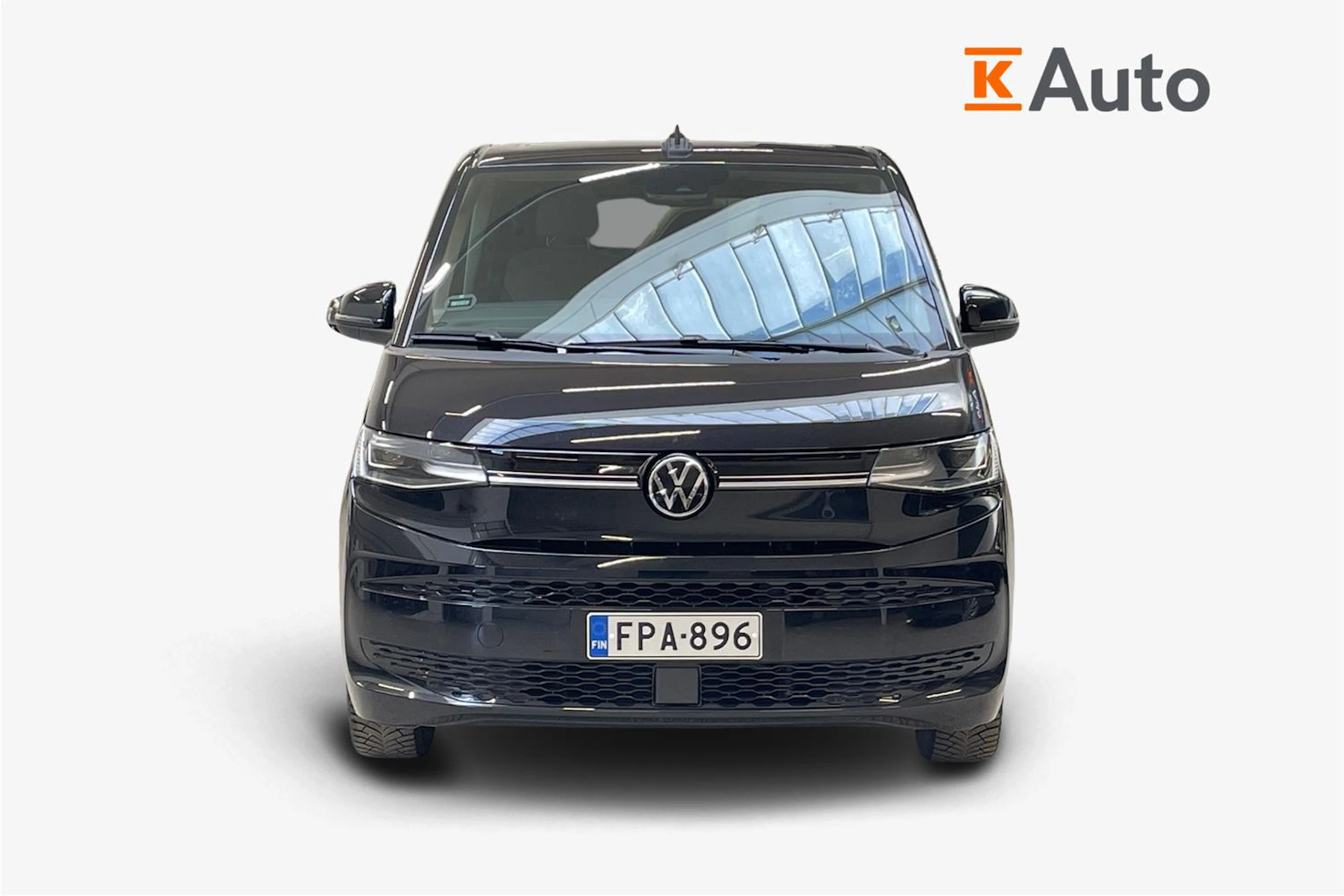 musta Volkswagen Multivan 2023 kuva 4.