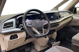 musta Volkswagen Multivan 2023 kuva 6.