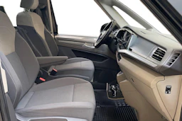 musta Volkswagen Multivan 2023 kuva 8.