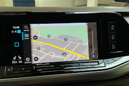 musta Volkswagen Multivan 2023 kuva 24.