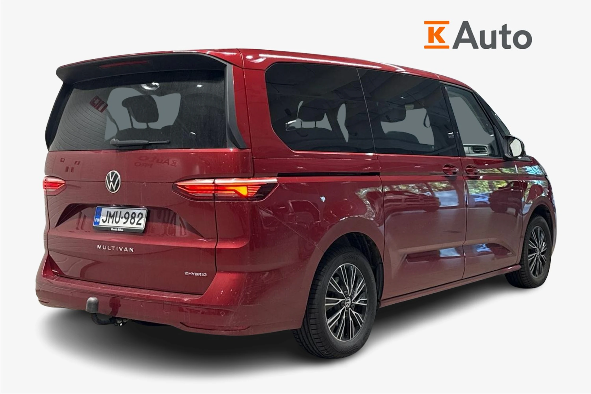 Punainen Volkswagen Multivan 2023 kuva 2.