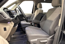 met. musta Volkswagen Multivan 2023 kuva 6.