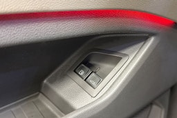 met. musta Volkswagen Multivan 2023 kuva 20.