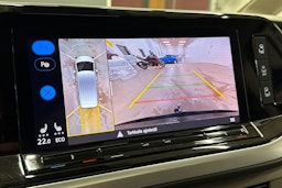 met. musta Volkswagen Multivan 2023 kuva 22.