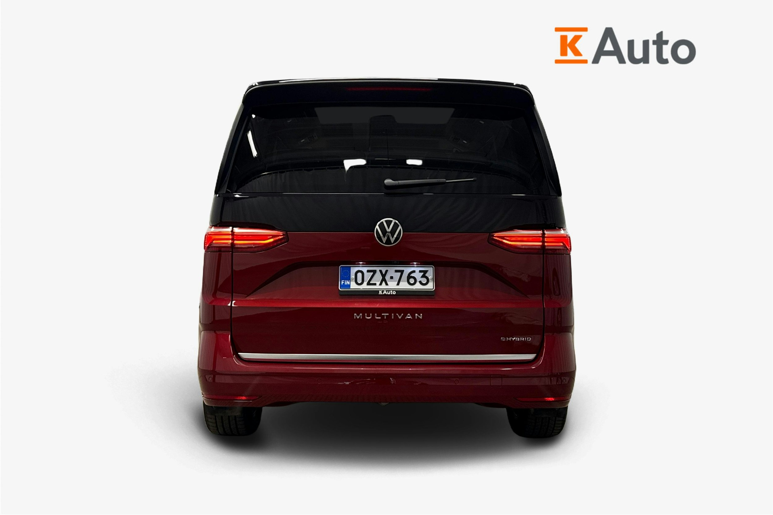 musta Volkswagen Multivan 2023 kuva 3.