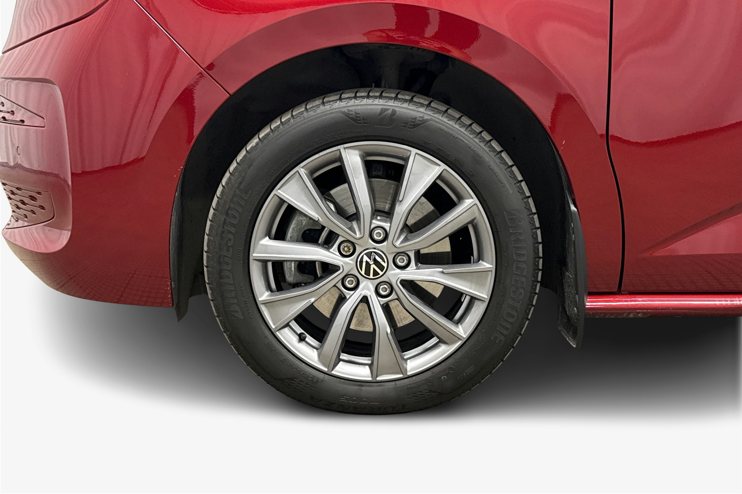 musta Volkswagen Multivan 2023 kuva 11.