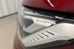 punainen Volkswagen Multivan 2023 kuva 32.