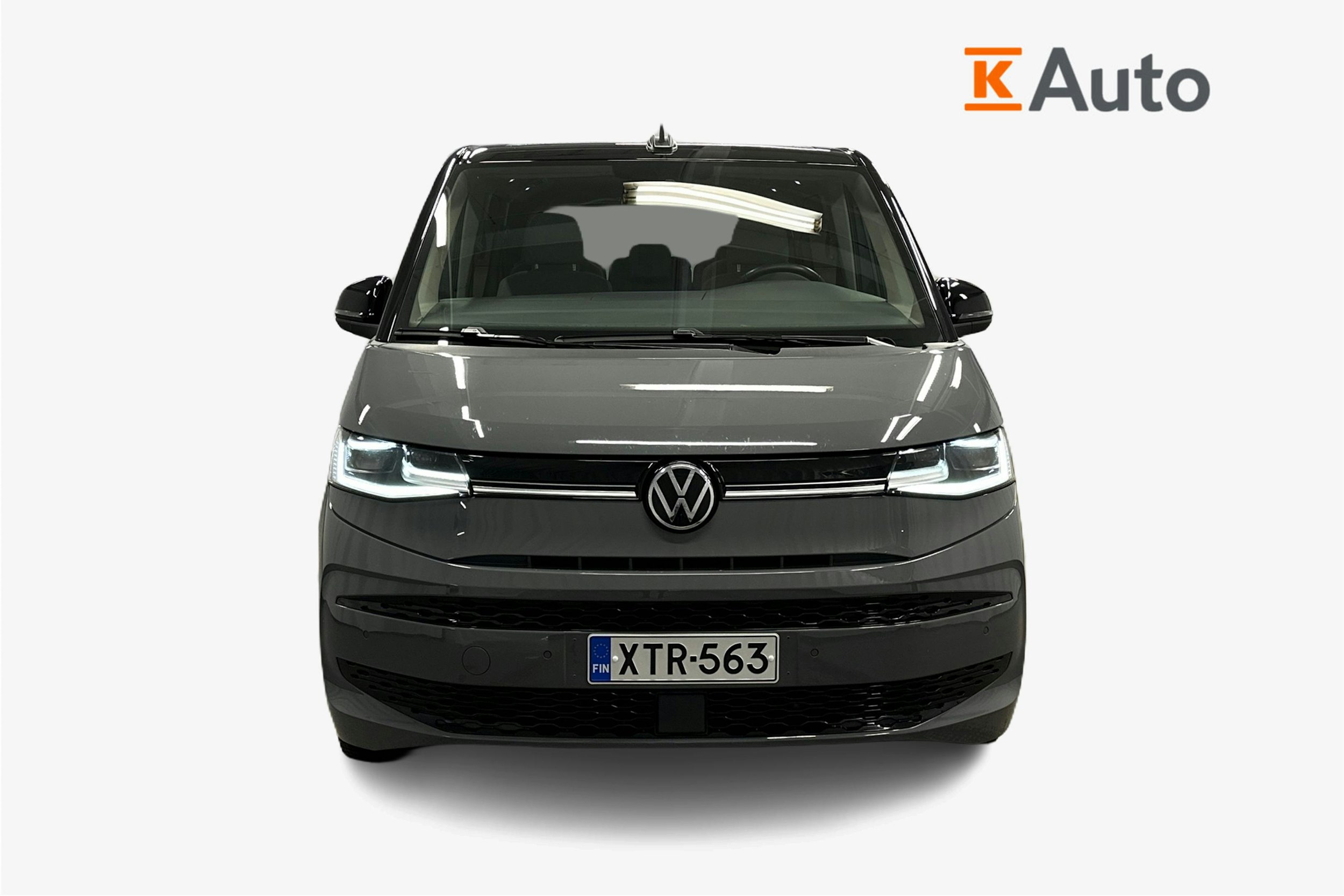 harmaa Volkswagen Multivan 2023 kuva 5.